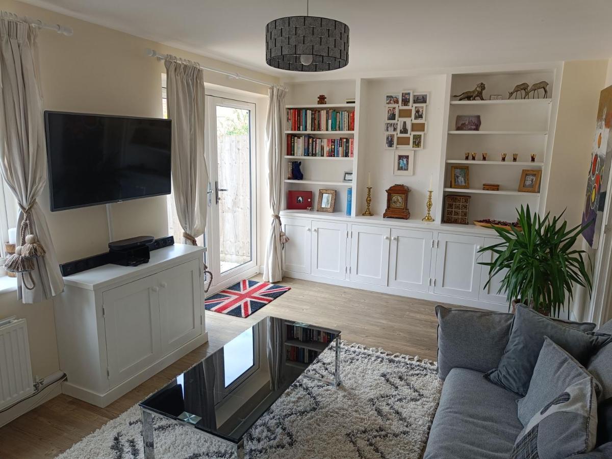 3 Bedroom Townhouse Near Bicester Village Exterior photo